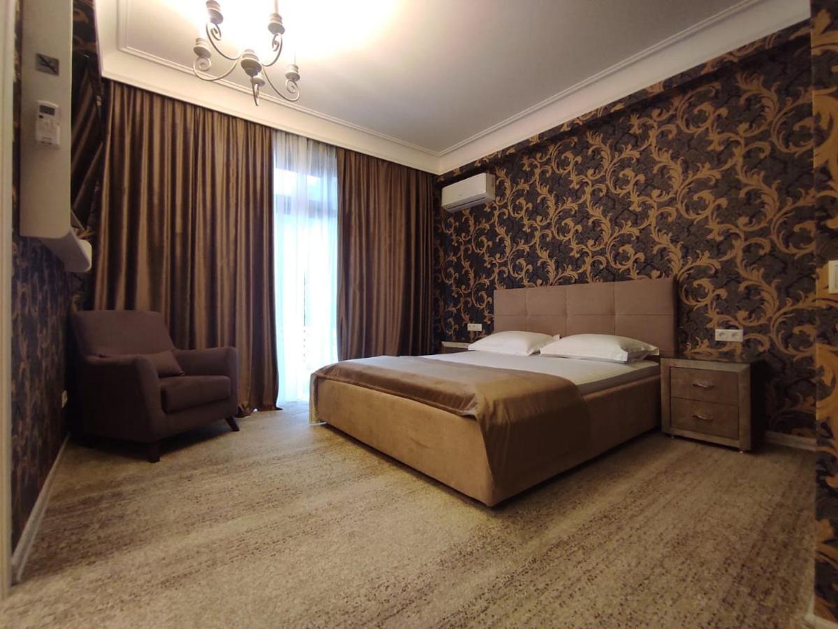 Rit Hotel Gagry Eksteriør bilde