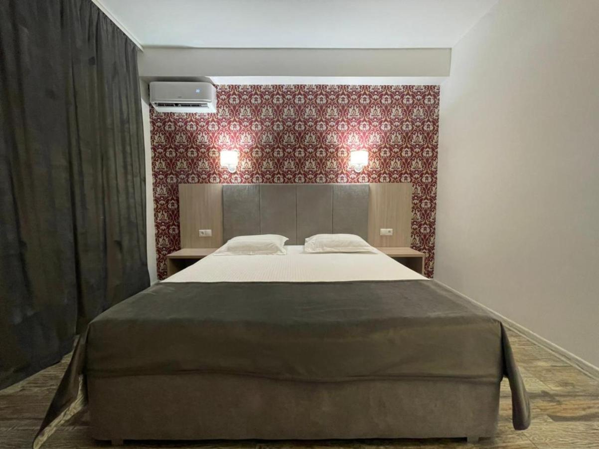 Rit Hotel Gagry Eksteriør bilde
