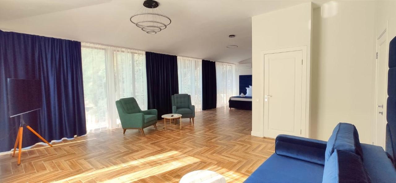 Rit Hotel Gagry Eksteriør bilde