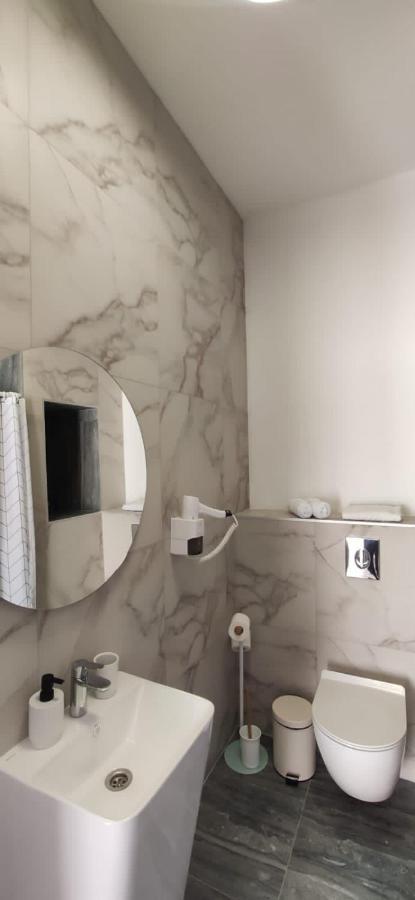 Rit Hotel Gagry Eksteriør bilde
