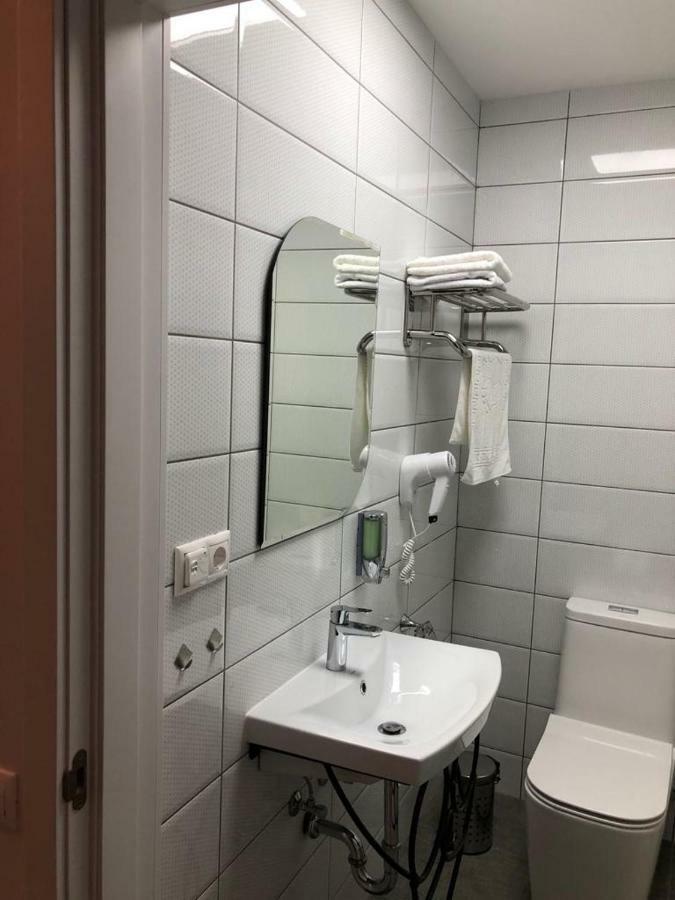 Rit Hotel Gagry Eksteriør bilde
