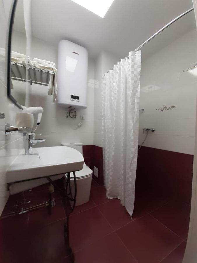 Rit Hotel Gagry Eksteriør bilde